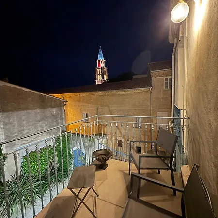 Villa Le Chai Des Tuileries *