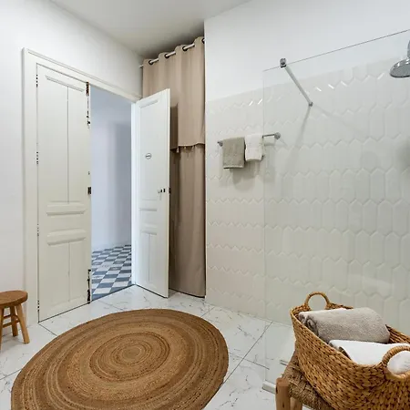 Vila Le Chai Des Tuileries Montagnac (Herault)
